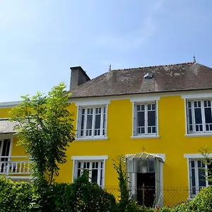 Ty La Poussed La Maison Aux Oiseaux Guiscriff